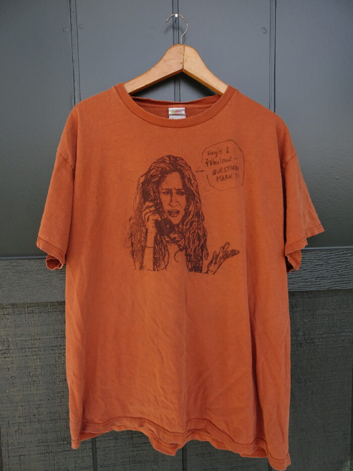 Carrie Bradshaw 'Single & Fabulous' T-Shirt - Image 4